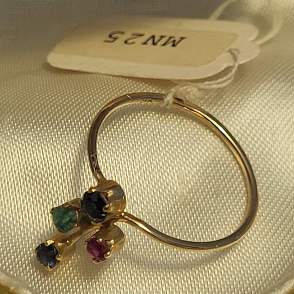 9K Gold Ring with gemstones - Picture 7 of 9